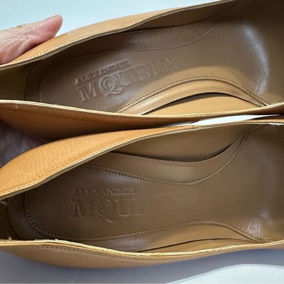 Alexander McQueen Chestnut Leather Platform Pumps 6” Heels IT 38 - Picture 5 of 11